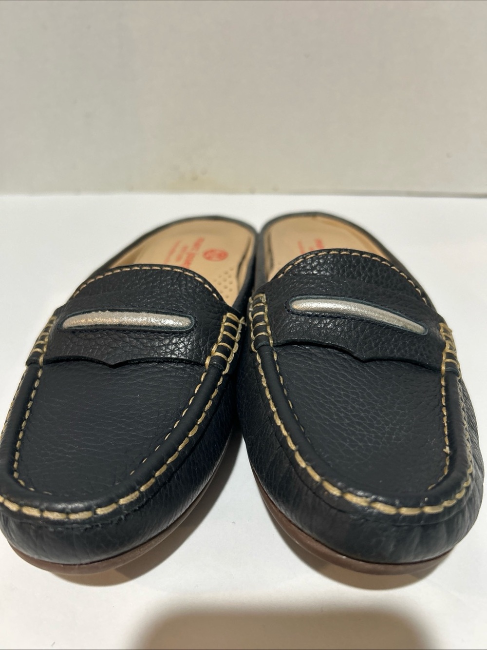 Marc Joseph navy blue Leather Loafers with tan insole. - Picture 2 of 7